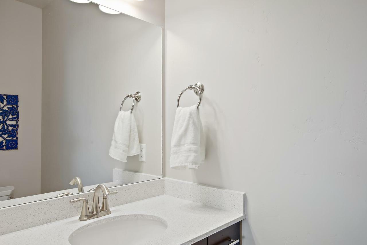 Chez Flores South Washington Bilik gambar